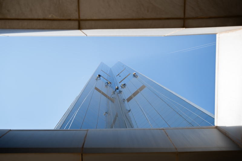 IRATA certified rope access services in Saudi Arabia